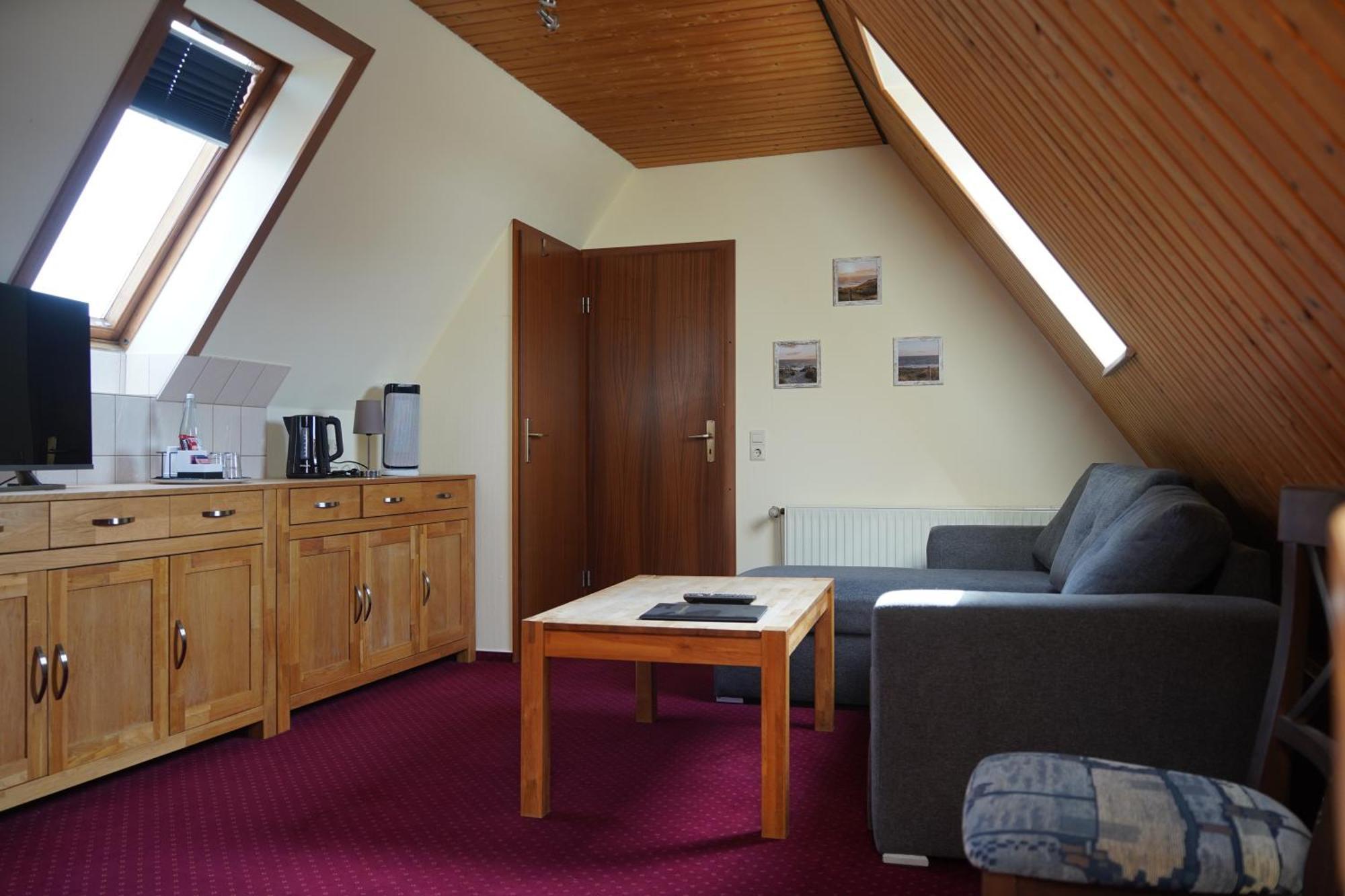 K357 - Hotel & Restaurant "Zur Post" In Otterndorf Bei Cuxhaven エクステリア 写真