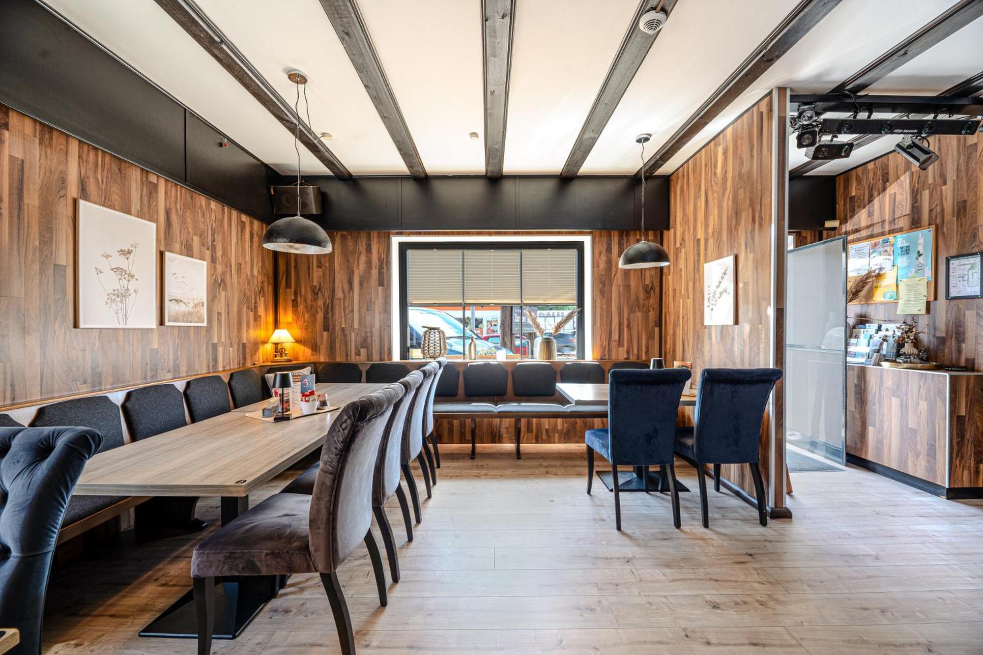 K357 - Hotel & Restaurant "Zur Post" In Otterndorf Bei Cuxhaven エクステリア 写真