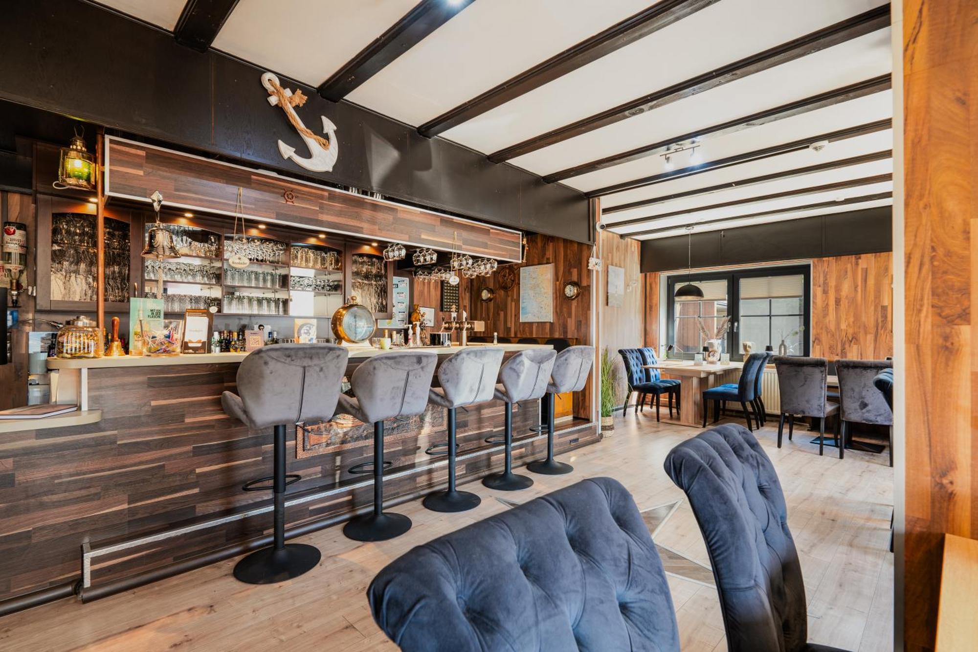 K357 - Hotel & Restaurant "Zur Post" In Otterndorf Bei Cuxhaven エクステリア 写真
